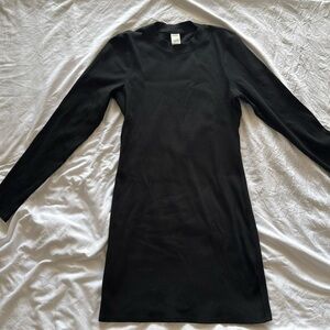 Black long sleeve dress